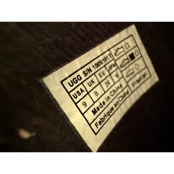 UGG Australia Girls Corene Patent Leather Boots Black Blue Laces Size 9 - Picture 4 of 8